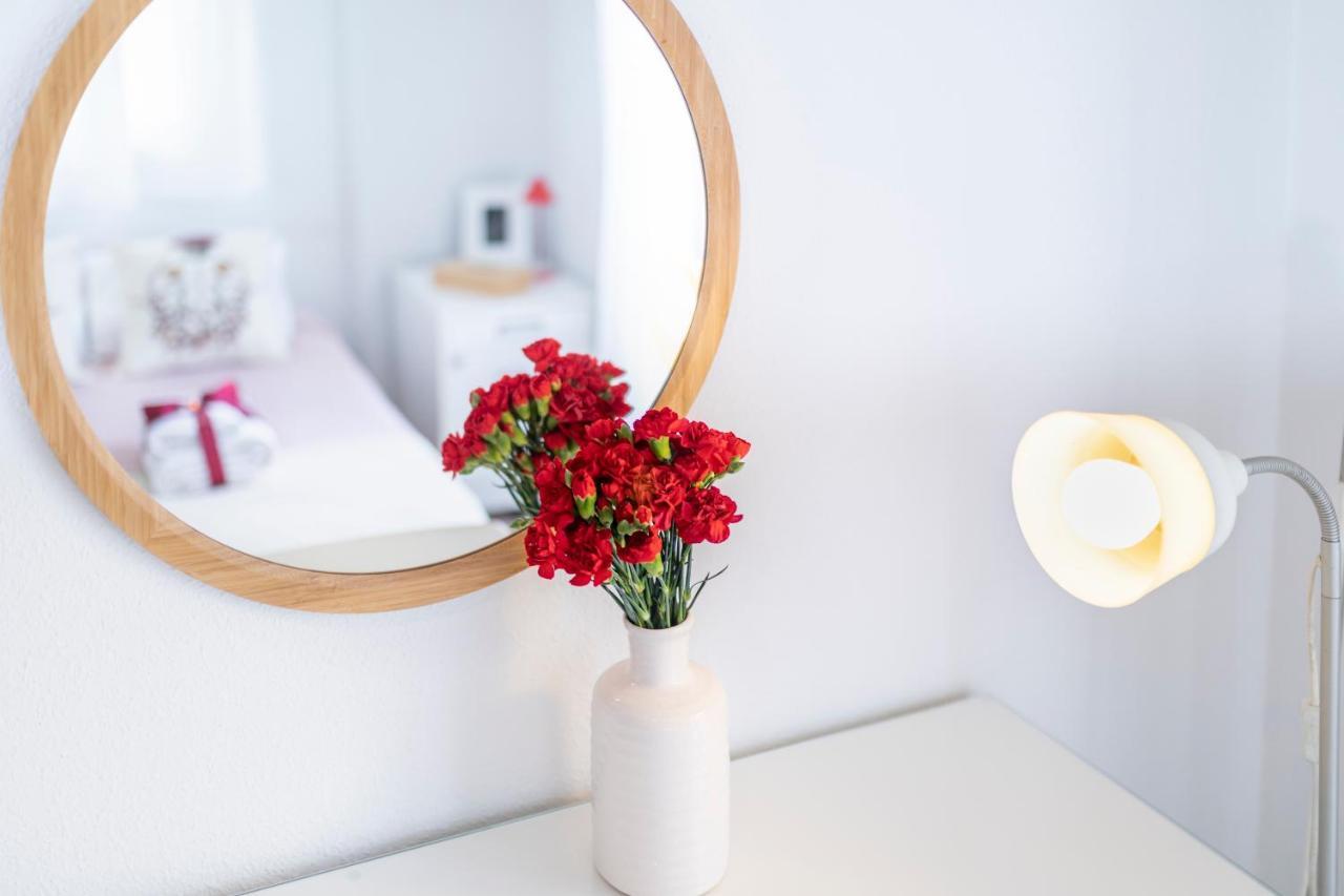 -Malagasunapts- Bright City Centre Studio Εξωτερικό φωτογραφία