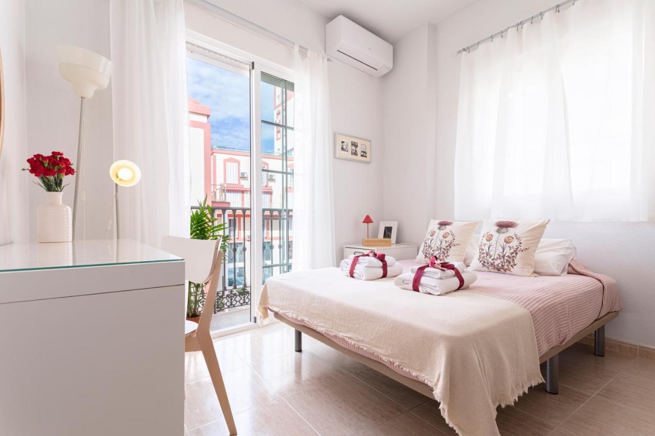 -Malagasunapts- Bright City Centre Studio Εξωτερικό φωτογραφία