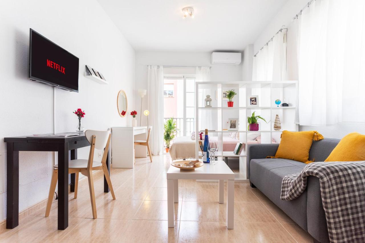 -Malagasunapts- Bright City Centre Studio Εξωτερικό φωτογραφία